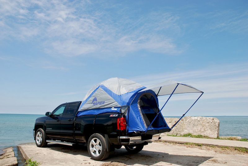 1-57-series-main-with-fly-resized-for-products-800x536-1.jpg Napier Sportz Truck Tent 5.5/5.8' laadbak - Afbeelding 1
